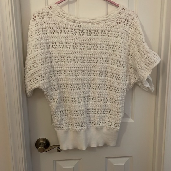 White House black market size M sweater - Picture 3 of 3